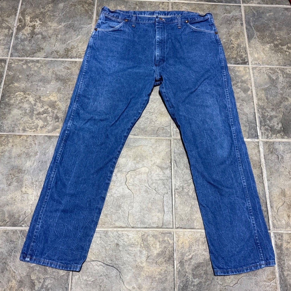Wrangler 13MWZ Jeans Mens 42x32 Blue Cowboy Cut Straight Leg Made in USA Denim
